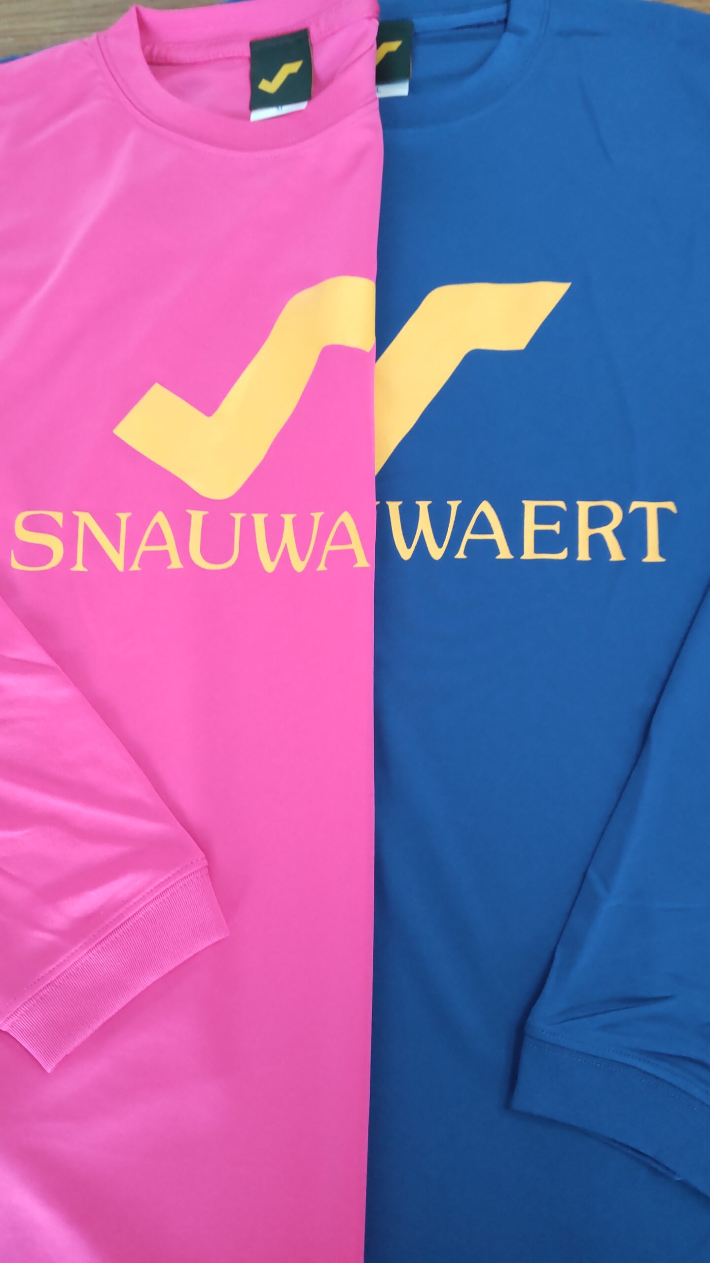 ロングスリーブTシャツ